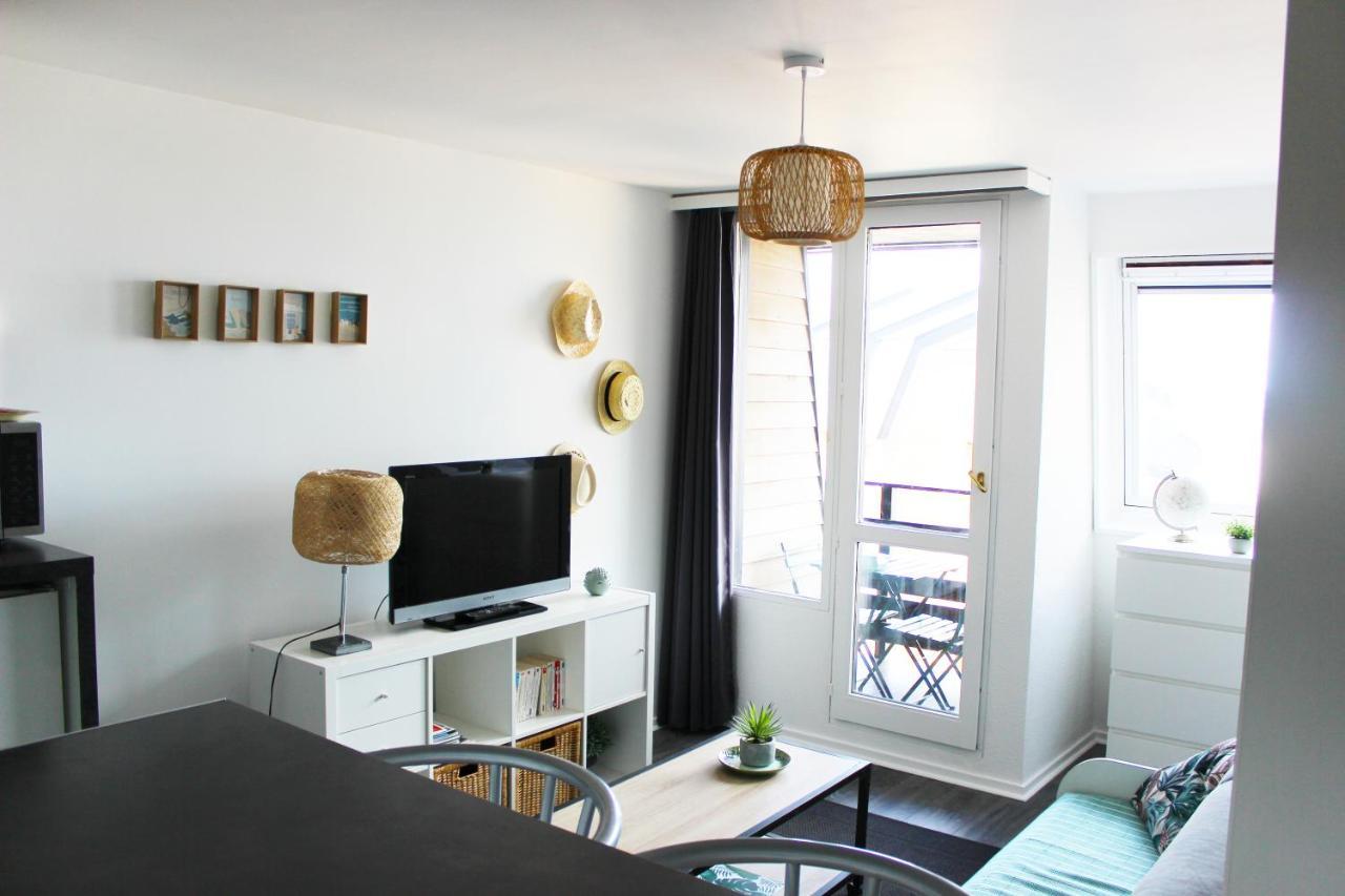 Les Palmes Port Deauville Apartment Екстериор снимка