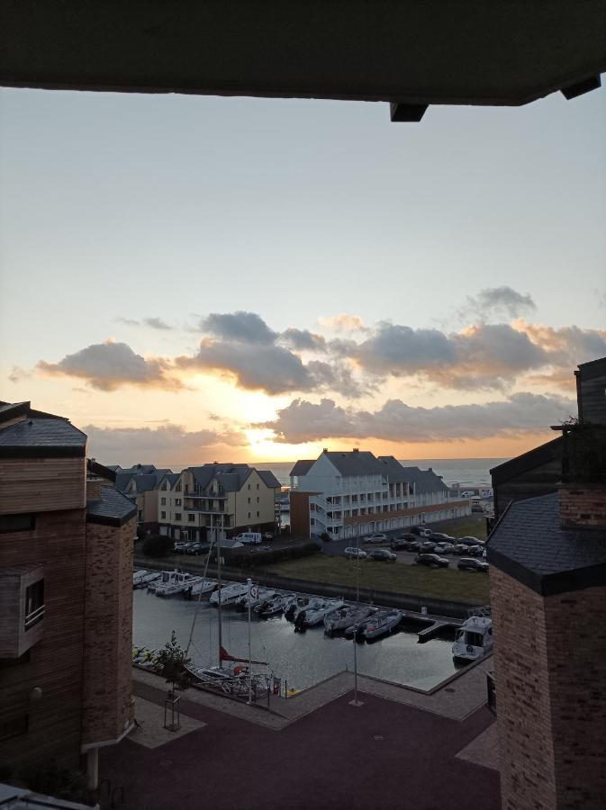 Les Palmes Port Deauville Apartment Екстериор снимка